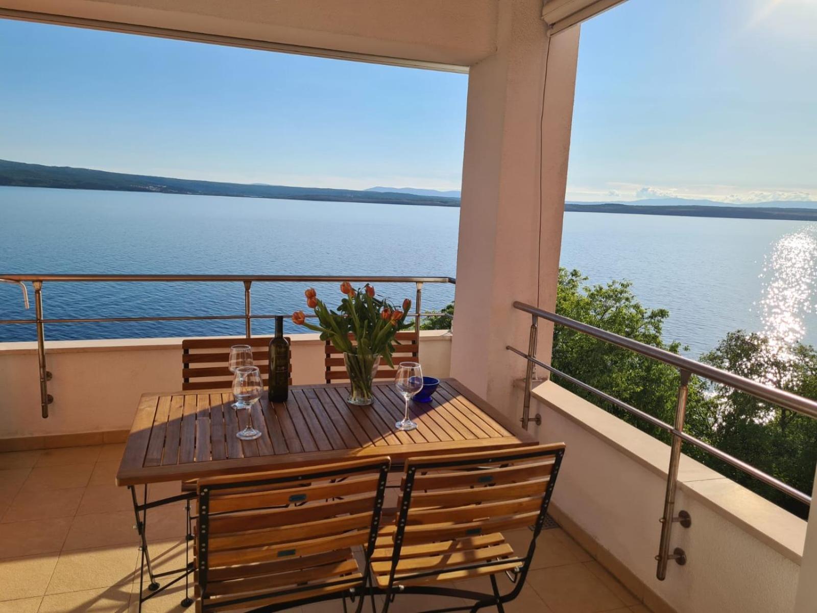 Apartment Golden View Dramalj Luaran gambar